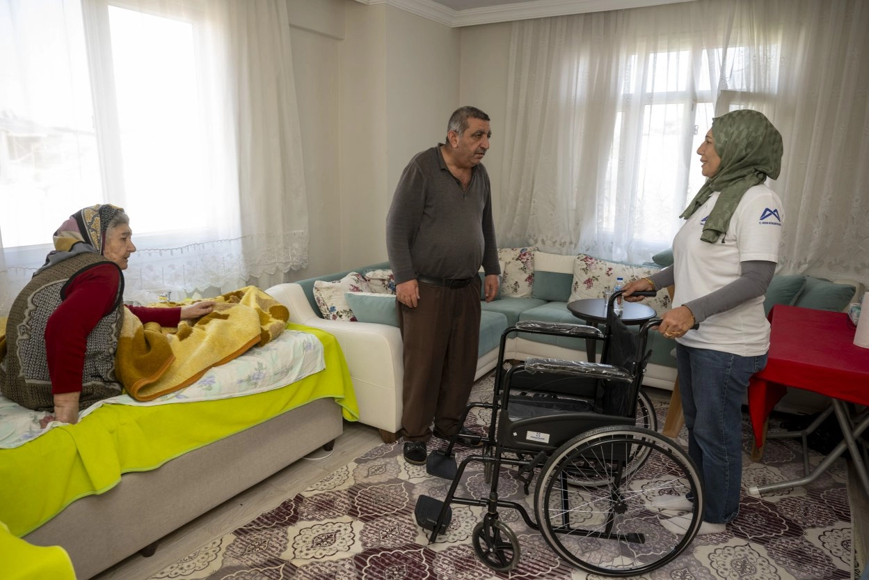 Mersin Büyükşehir’den Engelli Bireylere Yaşamı Kolaylaştıran Destek