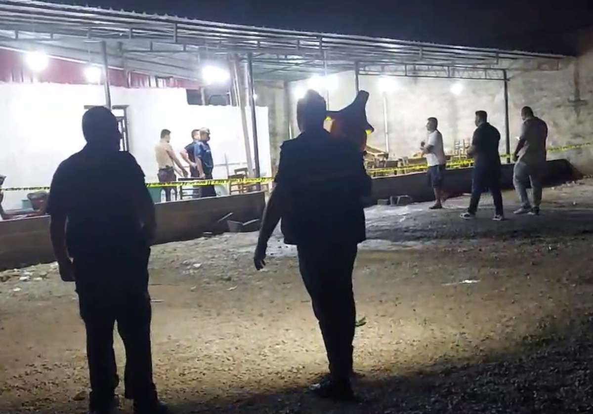 Mersin Tarsus'ta kahvehaneye silahla ateş açılması sonucu 1 kişi öldü, 4 kişi yaralandı