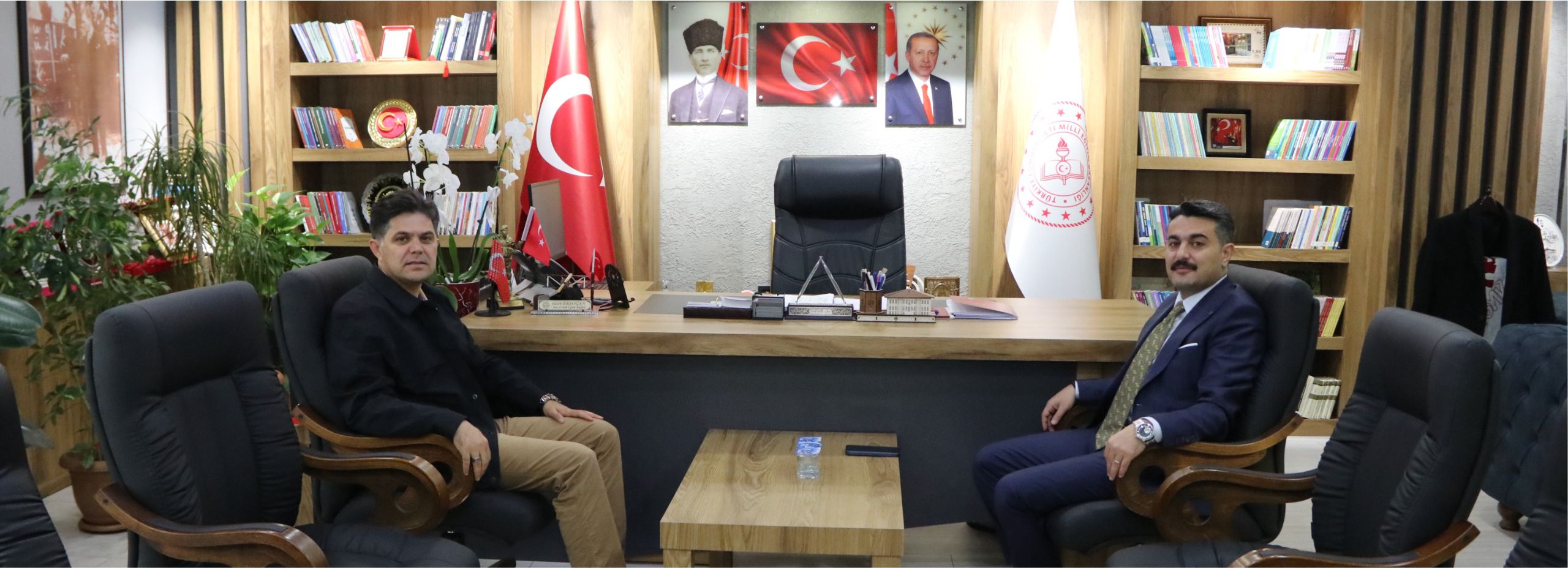 ÖZDEMİRCİ, SİVAS İL MİLLÎEĞİTİM MÜDÜRÜ FATİHERDOĞAN’I ZİYARET ETTİ